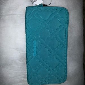 Vera Bradley RFID Georgia Wallet